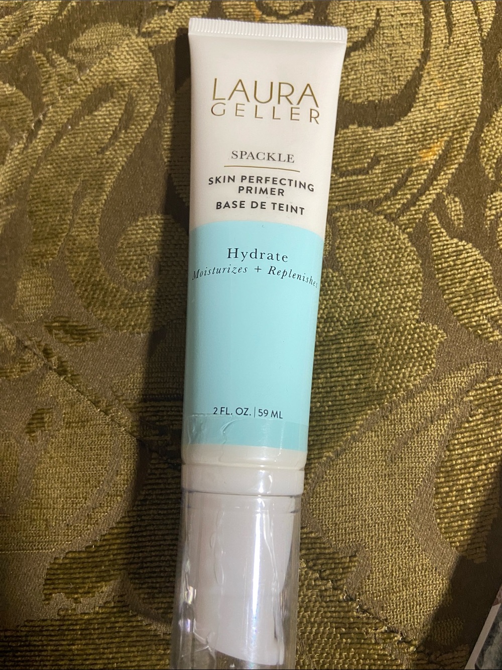 Laura Geller Hydrate Skin Perfecting Primer in Mint and White